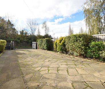 Stoney Bank, Hawking Croft Road, Horbury - Photo 3