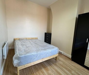 Room in a Shared House, Rossett Street, L6 - Photo 1
