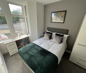 1 bed house share to rent in Church Street, Burnley, BB11 - Photo 5