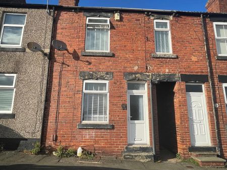 2 bedroom terraced house to rent - Photo 2