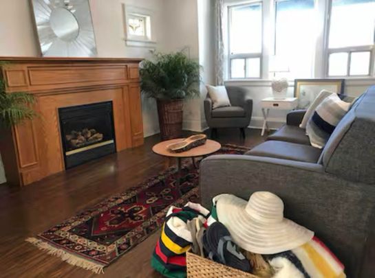 For Lease - 62 Scarboro Beach Boulevard Unit# UPPER, Toronto, Ontario - Photo 1