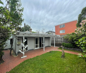 10 Carrington Street, Hawthorn, VIC - Photo 3