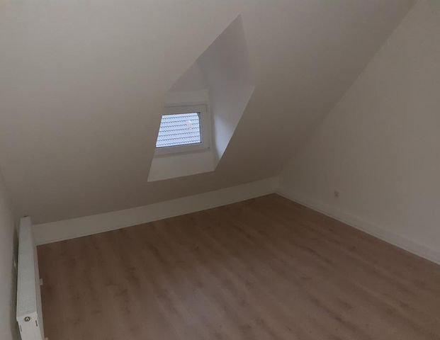 Helle 2,5 Zimmer DG Wohnung in Köln Dellbrück zu vermieten - Foto 1