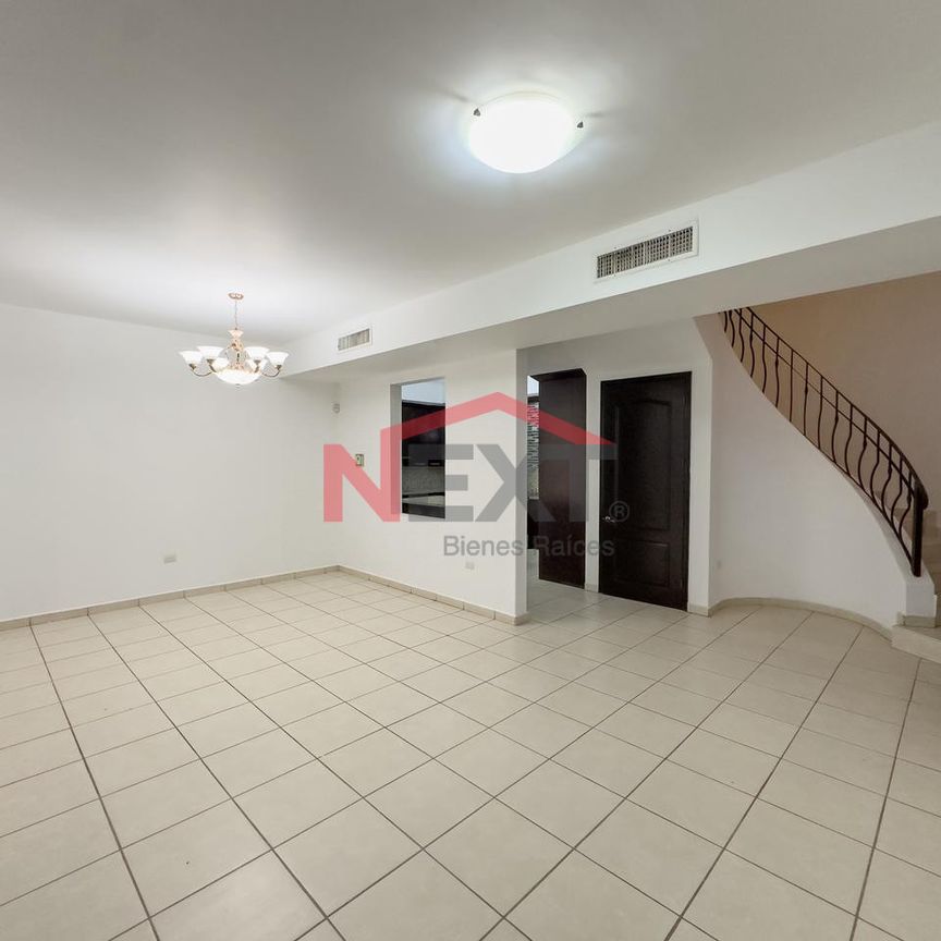 CASA EN RENTA EN LA RIOJA RESIDENCIAL - Foto 1