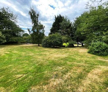 4 bedroom detached house to rent - Photo 6