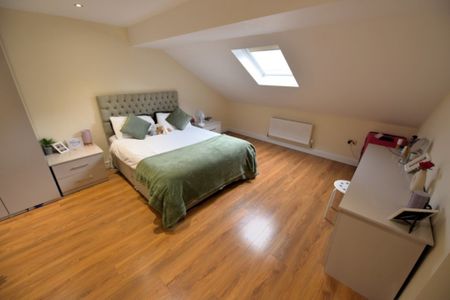 1 bedroom Flat in Flat 7, Leeds - Photo 5