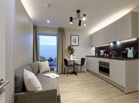 Apartment EG37-B2 - Photo 1