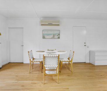 Refurbished 2 Bedroom Home in Elevated Alexandra Headland Location! - Photo 3