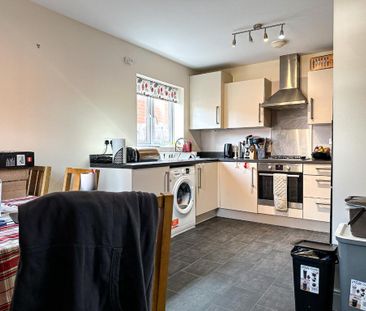 3 bedroom detached house to rent - Photo 4