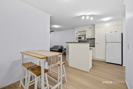 2-bedroom Apartment With Exclusive Courtyard - Photo 5