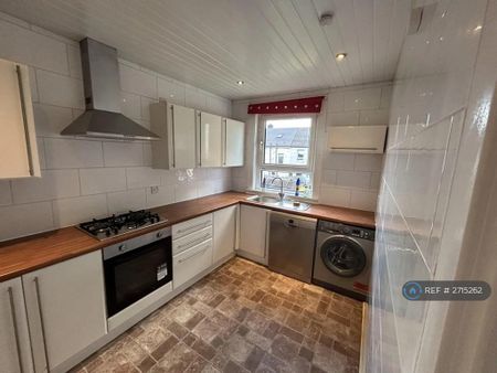 2 bedroom end of terrace house to rent - Photo 3