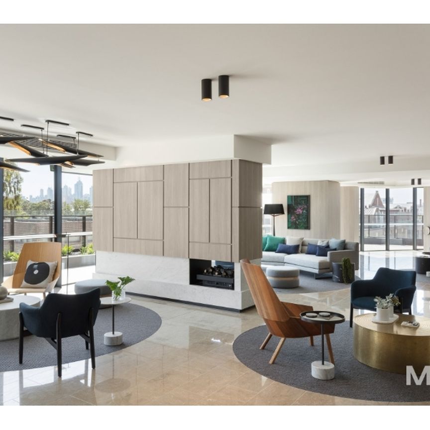 Modern living with city view - Photo 1