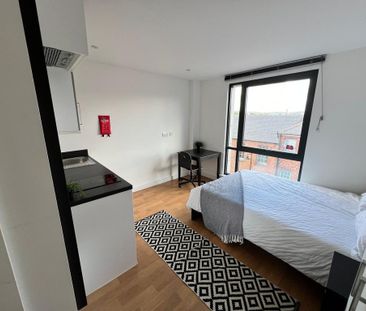 Studio to rent - Photo 3