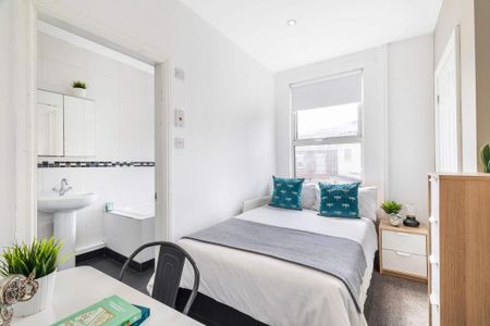 6 bedroom house to rent - Photo 3