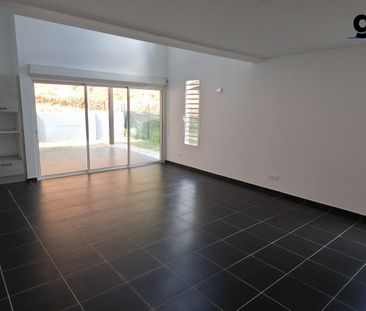 Location Maison 4 pièces 113m² MATOURY 97351 - Photo 1