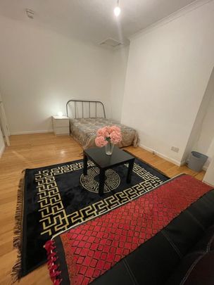 2 Bed Flat, Marylands Road, W9 - Photo 1