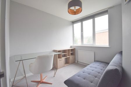 Silver Tree Close, Walton-on-Thames, KT12 - Photo 4