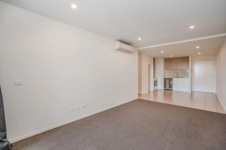 116/2 Hinder Street, Gungahlin. - Photo 2