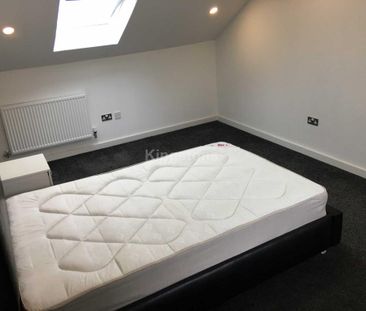 6 bedroom terraced house to rent - Photo 2