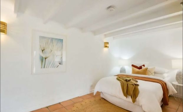 East Brisbane - Photo 1