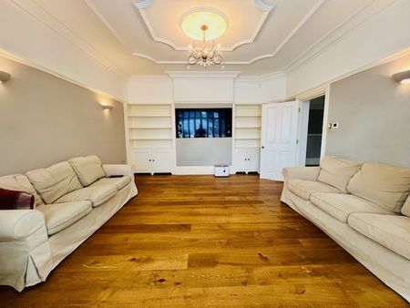 6 bedroom house to rent Cheyne Walk, CR0 - Photo 2