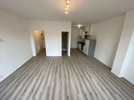 Location Appartement 1 pièce 36m² MONTAUBAN 82000 - Photo 4