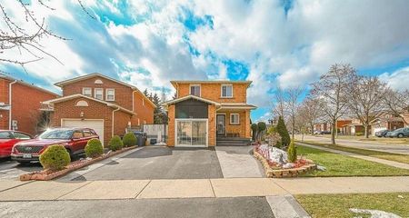 For Lease - 32 Shenstone Avenue, Brampton, Ontario - Photo 5