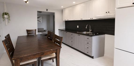 Grand 4½ à louer | Hors zone inondable | Grande cour privée | 2 stationnements - Photo 2