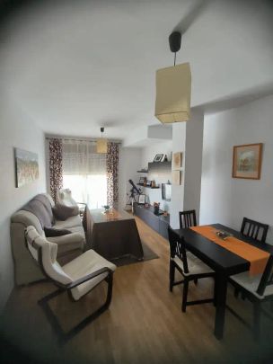 Piso de alquiler en Calle Maestro Noguerol, 12, Barrio de la Vega - Photo 1
