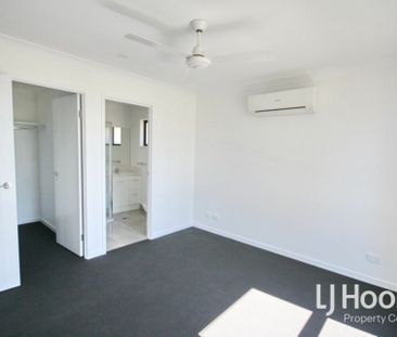 Low Maintenance Family Home With 2 Living Areas! - Photo 5