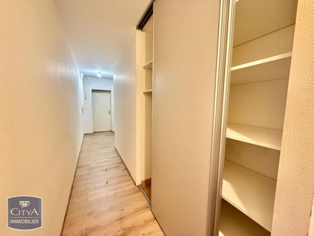 Location Appartement 2 pièces 39m² ST ETIENNE 42000 - Photo 5