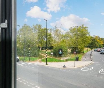 Woodford Road, London, E7, Property for rent - Photo 5