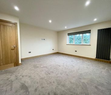 3 bedroom end of terrace house to rent - Photo 1