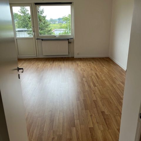 Stiftelsegatan 4 - Foto 1