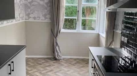 ALLENTON - 3 BEDROOMS - Photo 2