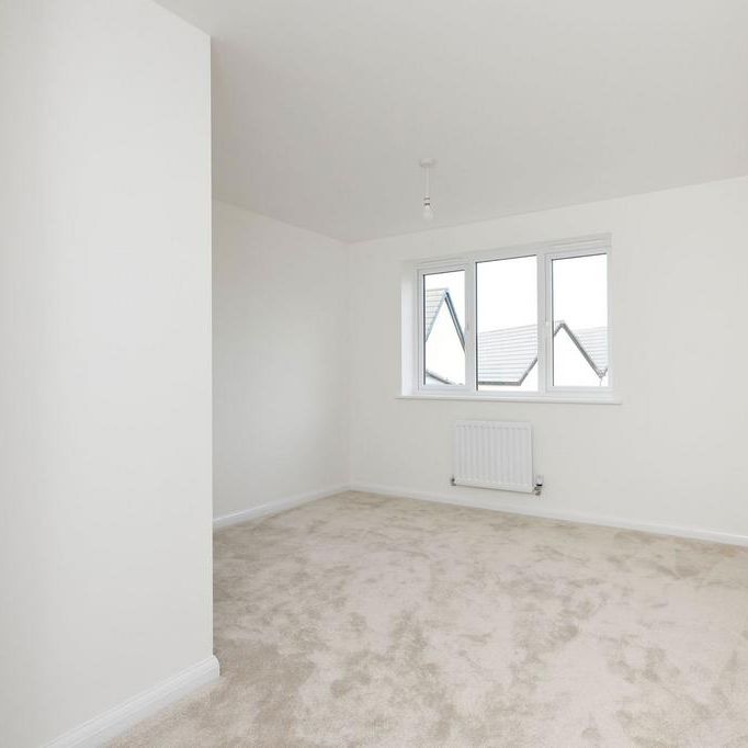 3 bedroom semi-detached house to rent - Photo 1