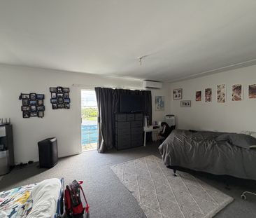 2-Bedroom unit for Rent in Onehunga - Photo 3