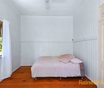 Queenslander Charm in a Prime Pomona Position - Photo 3