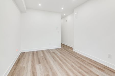For Lease - 716 Logan Avenue Unit# M, Toronto, Ontario - Photo 3