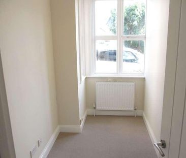 Greensward Lane, SS5 - Photo 6