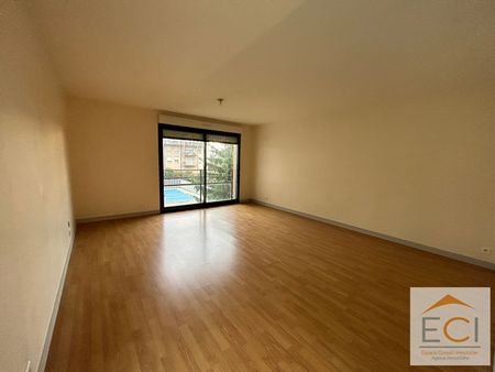 Appartement secteur place des Carmes - Photo 2