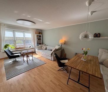 Traumwohnung mit Teichblick, hochw. Einbauküche Leubnitz Neuostra - Foto 1