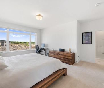 For Lease - 344 Monticello Avenue, Kanata, Ontario - Photo 5