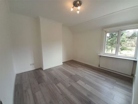 Brighton Road, Hooley, Coulsdon, Surrey, CR5 3EG - Photo 2