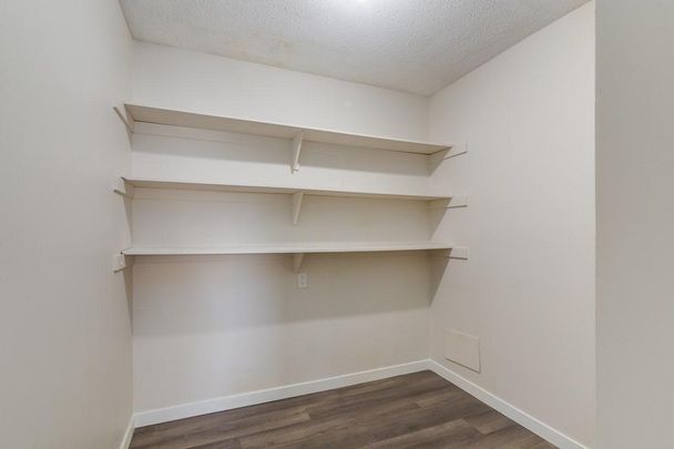 2 Bedroom - Photo 1