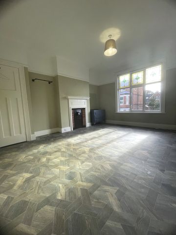 51 Marlborough Park Central, Belfast, BT9 6HP - Photo 5