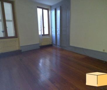Location Appartement 3 pièces 124m² BELLEY 01300 - Photo 4