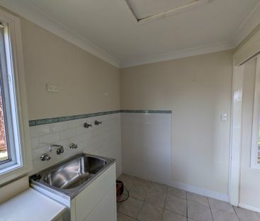 36A Cam Street, Cambridge Park NSW - Photo 4