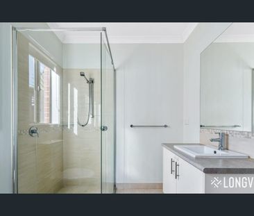 32 Hackney Circuit, Clyde North, Vic 3978 - Photo 3