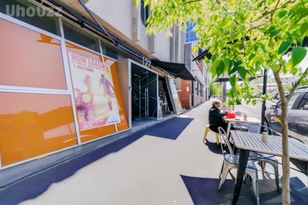 Standard Studio North Facing - Photo 4